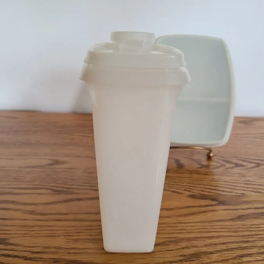 Tupperware Duo - Jr Store N Pour Cereal and Lid PLUS Slim Packette Divided Lunch